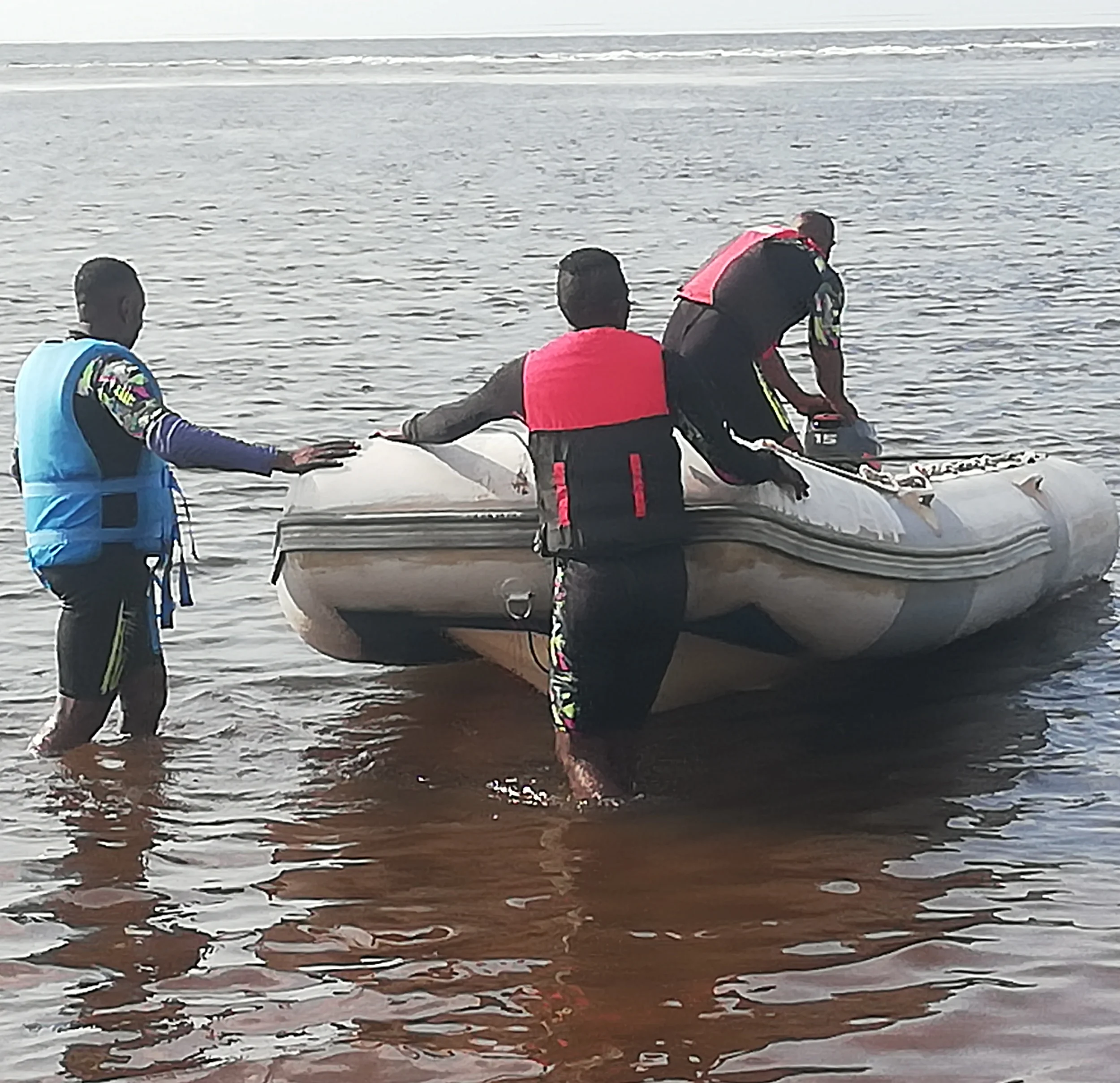 base nautique avec zodiac a kribi