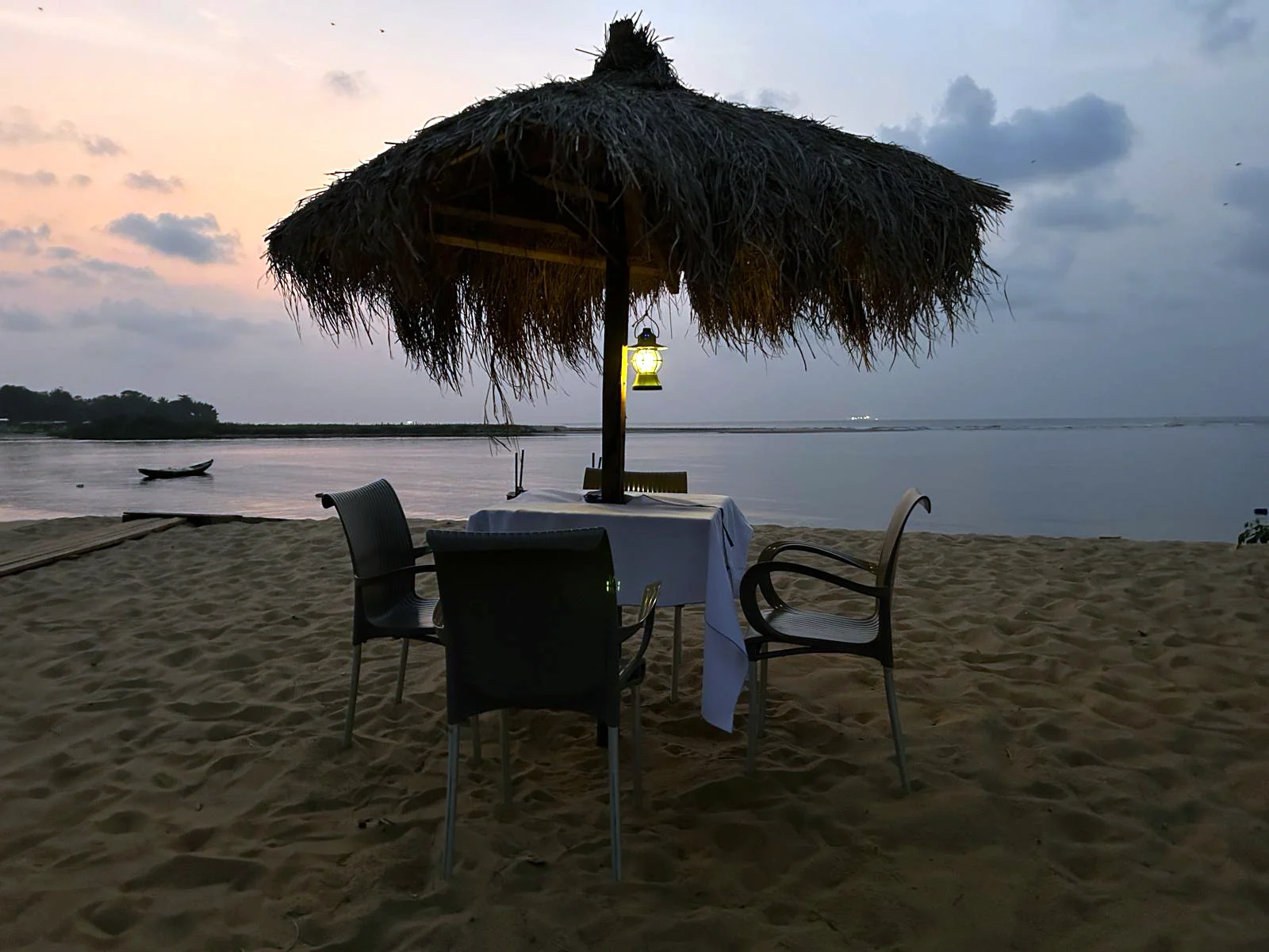bar restaurant le kribi lodge au cameroun